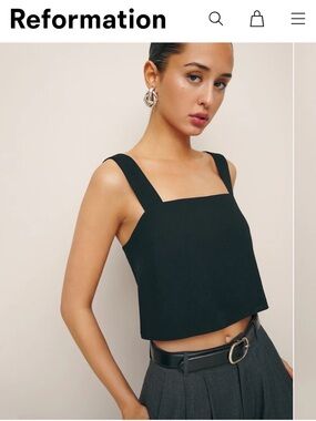 Reformation Lorin Black top. Size Small. Button back.